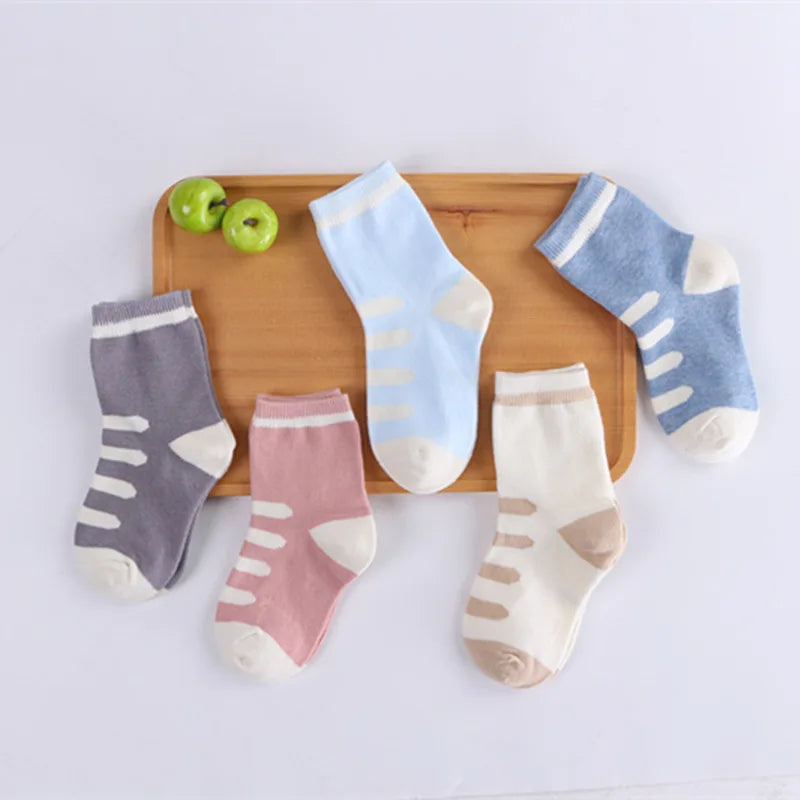 5 paires / lots de chaussettes en coton doux pour enfants garçons filles bébé bande de mode bande chaude automne hiver 0-8 ans chaussettes de dessin animé pour enfants