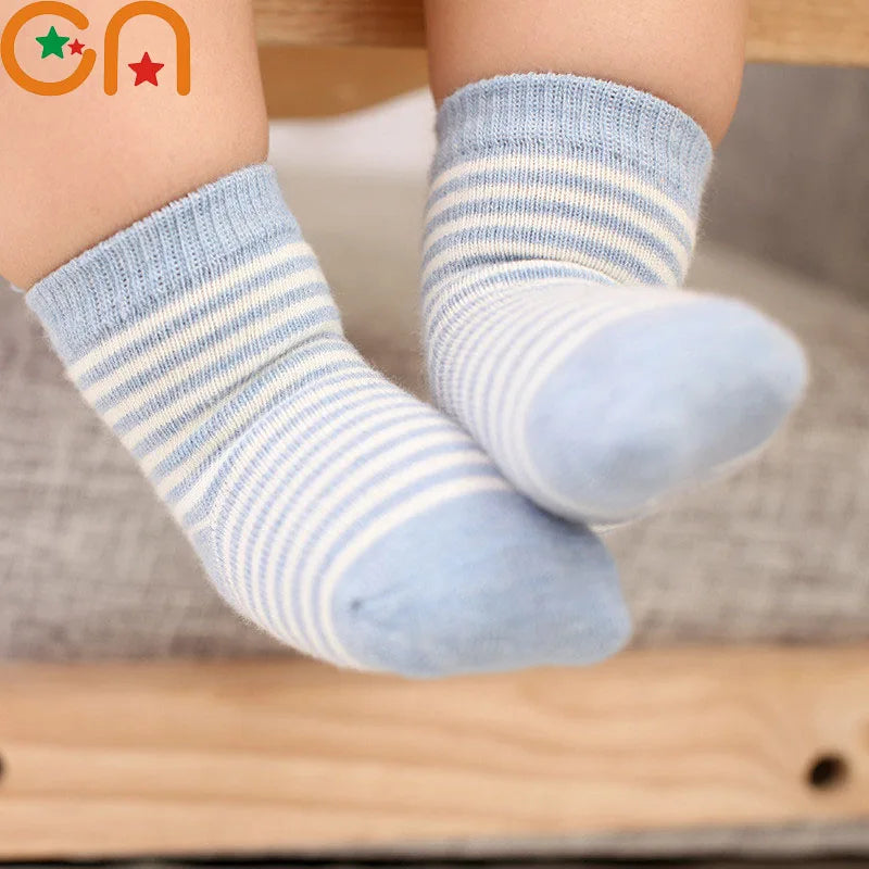 5 paires / lots de chaussettes en coton doux pour enfants garçons filles bébé bande de mode bande chaude automne hiver 0-8 ans chaussettes de dessin animé pour enfants
