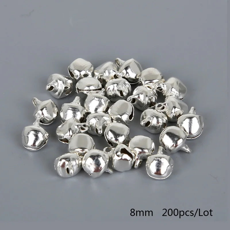 Cloches en fer pour perles argentées en vrac, 50 à 300 pièces/lot, fournitures de fête de Festival, décoration de noël, cadeau, accessoires artisanaux DIY