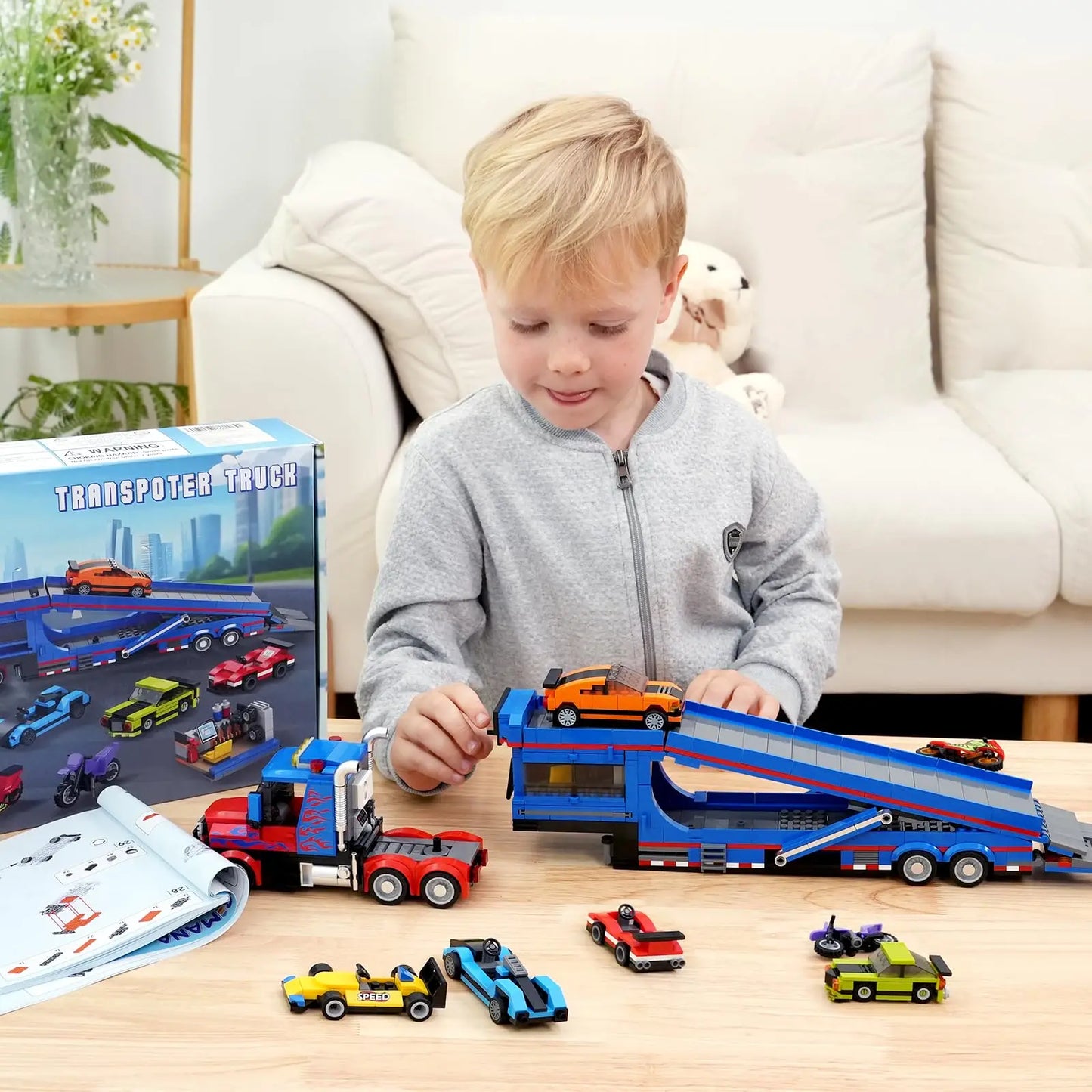 Ensemble de construction de camion transporteur de ville avec 7 voitures, semi-camion de remorquage à rampe de chargement réglable avec remorque transporteuse, jouet cadeaux pour enfants 8 +