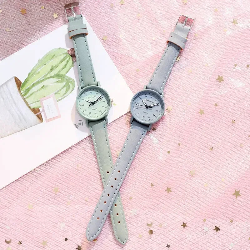 Women Luxury Quartz Watch PU Leather Strap Watches Waterproof Round Retro Bracelet Watch Ladies Girls Wristwatch
