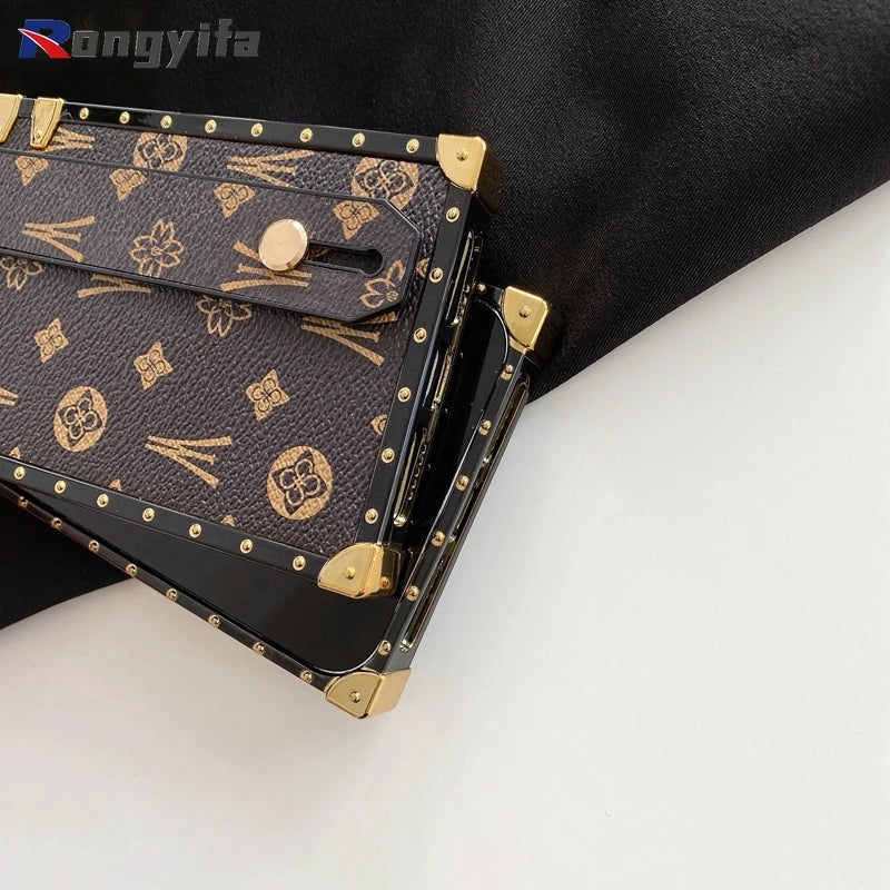 Étui carré en cuir avec dragonne pour iPhone