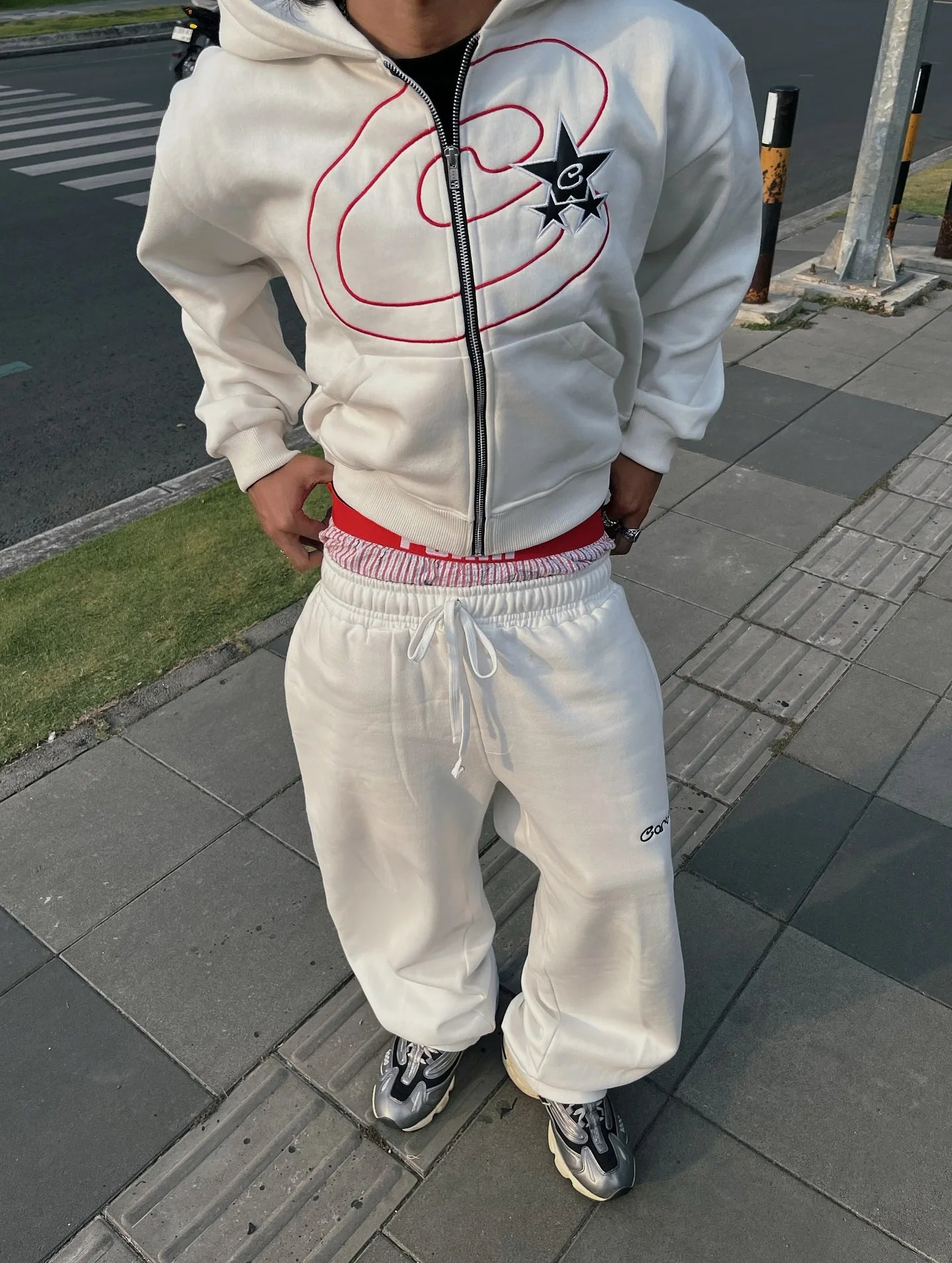 Ensembles de sport amples de Style classique, couleur claire, automne, rue européenne et américaine, nouveaux ensembles de mode simples pour hommes, vêtements 2025