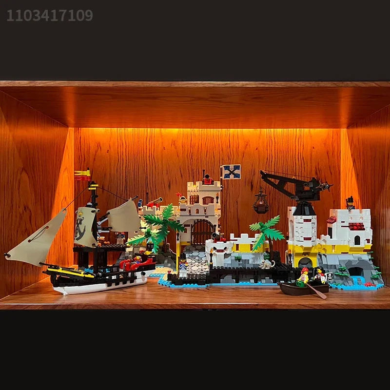 Décennie s de construction modulaires de la série Pirates médiévaux, briques de bricolage, réfrigérant Eldorado, baie de Barracuda, cadeaux jouets, 7,5, 2509 pièces, 10320