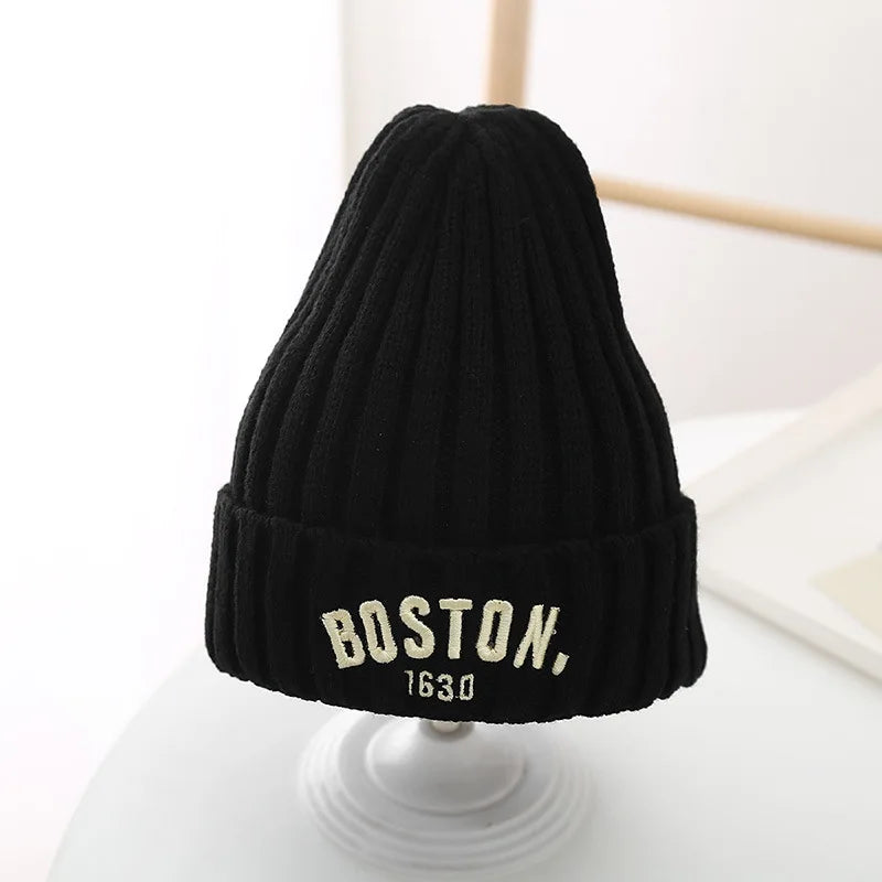 Chapeau en laine avec cache-oreilles brodé pour bébé, bonnet pour tout-petit, protection des oreilles pour enfants, lettre, document solide, chaud, hiver
