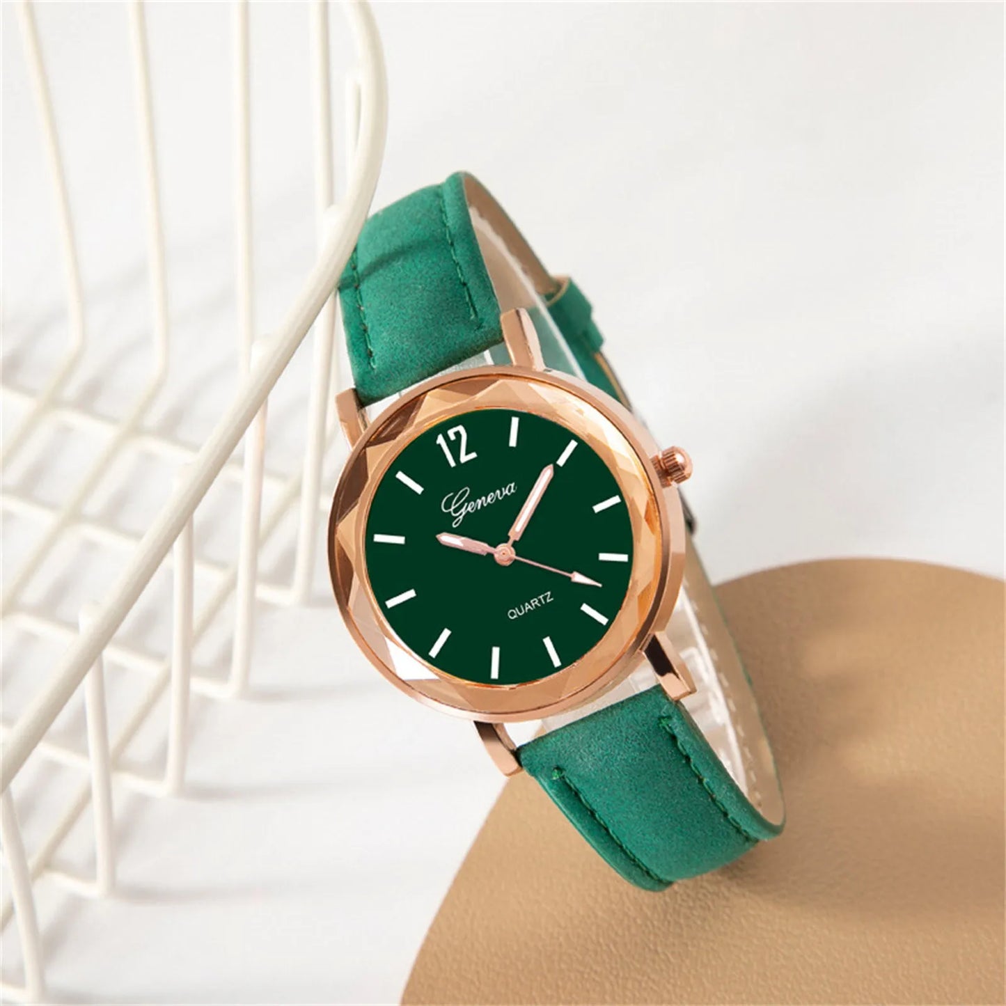 Montre à Quartz décontractée, bracelet en cuir, strass,