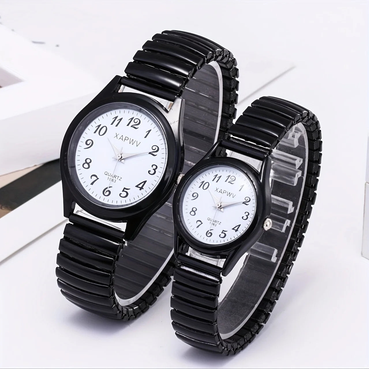 Bande élastique élastique Quartz Couple mode paire montre d'âge moyen et personnes âgées grand cadran pointeur Surface numérique montre pour hommes femmes