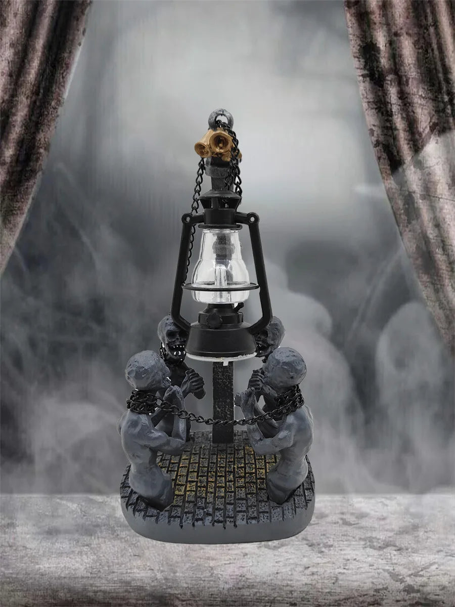 Décor de lampe à huile rétro d'Halloween, statues de fantômes de l'enfer en résine, lampe à huile de charbon de chaîne de fantôme maléfique gothique, décoration de maison de crâne d'Halloween.