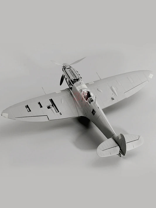 Kit de modèle d'avion d'assemblage de frontière BF-004 1/35 Spitfire Fighter avec structure interne détaillée