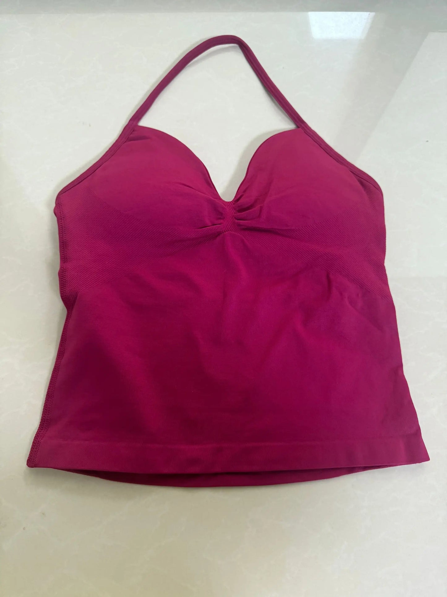 Haut de sport à bretelles palangre, dos nu, Logo personnalisé, vêtements de sport pour femmes, soutien-gorge intégré froissé avec bonnets amovibles, débardeurs de Yoga