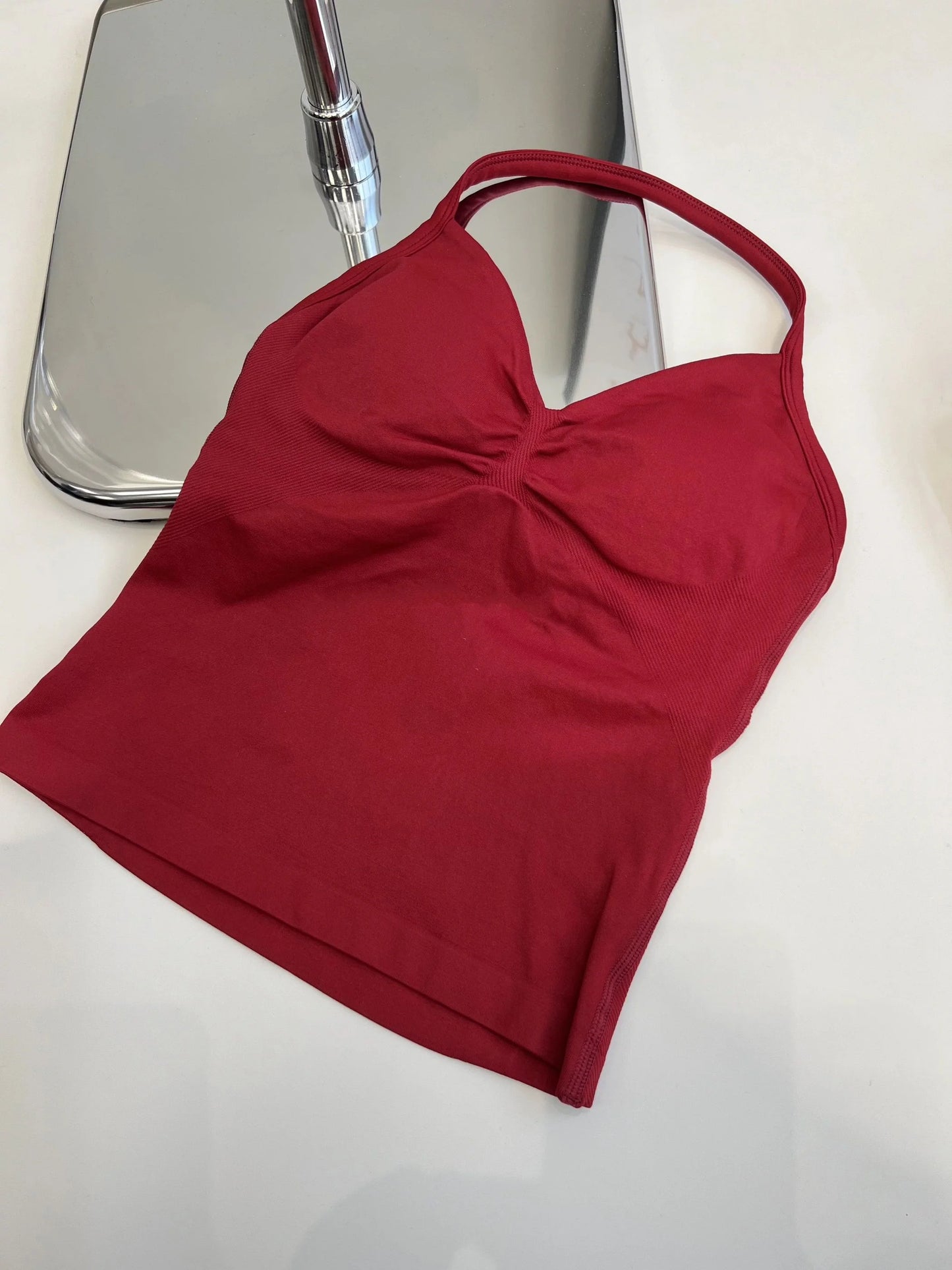Haut de sport à bretelles palangre, dos nu, Logo personnalisé, vêtements de sport pour femmes, soutien-gorge intégré froissé avec bonnets amovibles, débardeurs de Yoga