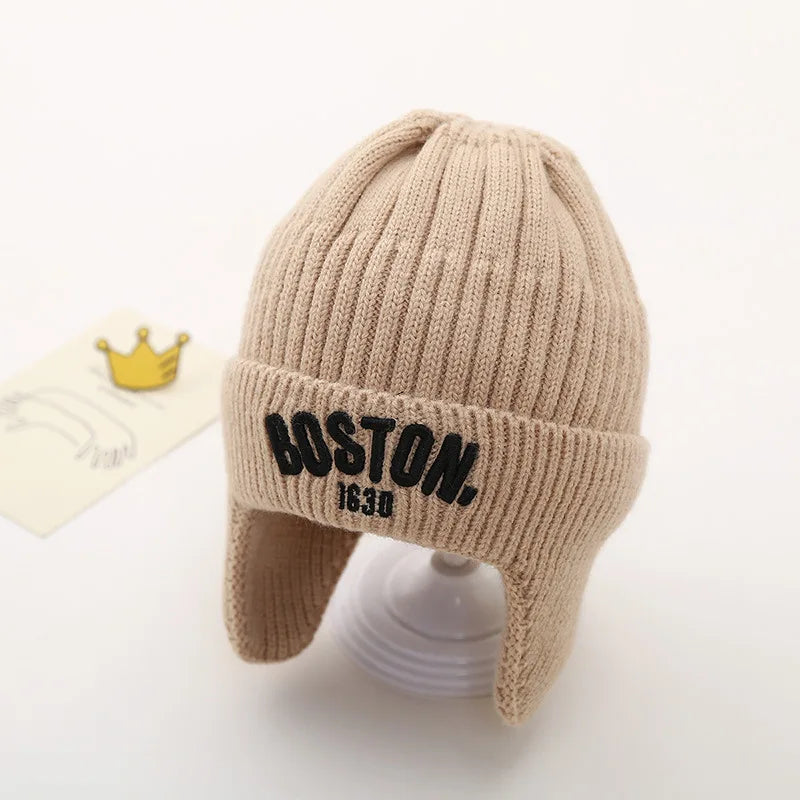Chapeau en laine avec cache-oreilles brodé pour bébé, bonnet pour tout-petit, protection des oreilles pour enfants, lettre, document solide, chaud, hiver