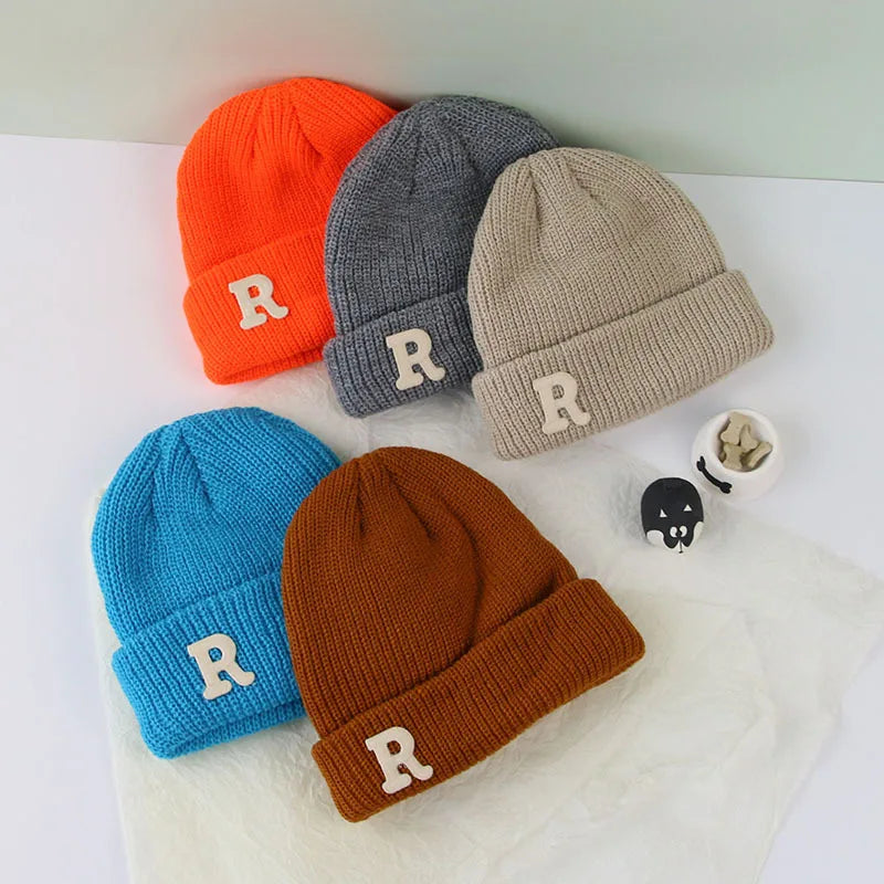 Chaud bébé hiver chapeaux pour enfants bonnet tricoté couleur bonbon R lettre en plein air décontracté enfants filles bonnet chapeau