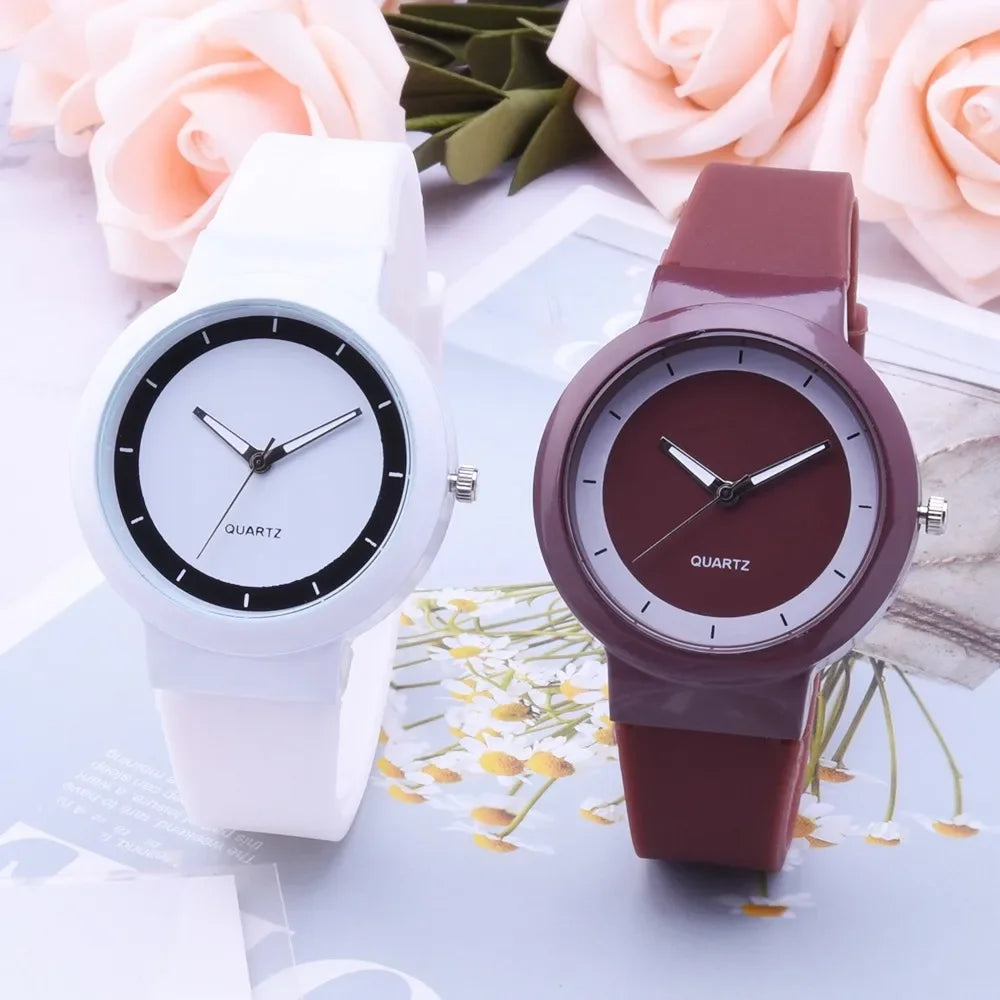 Montre-bracelet à quartz analogique pour femme, montres blanches, bracelet en silicone,