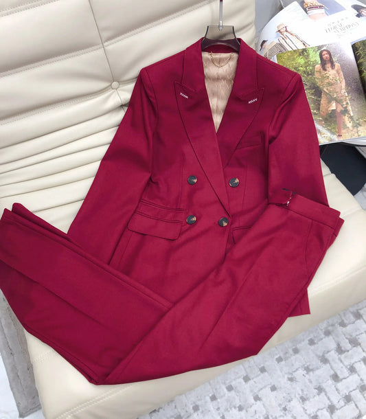 Costume pantalon en laine classique élégant
