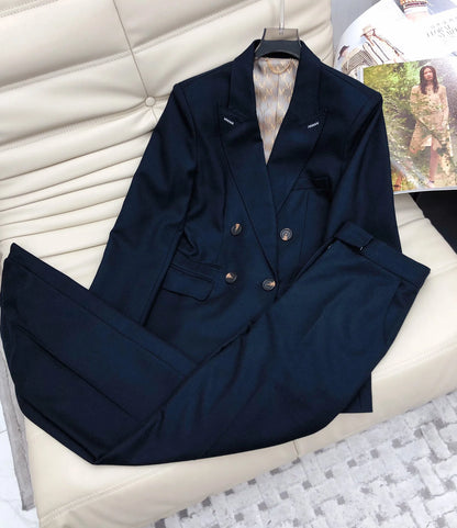 Costume pantalon en laine classique élégant