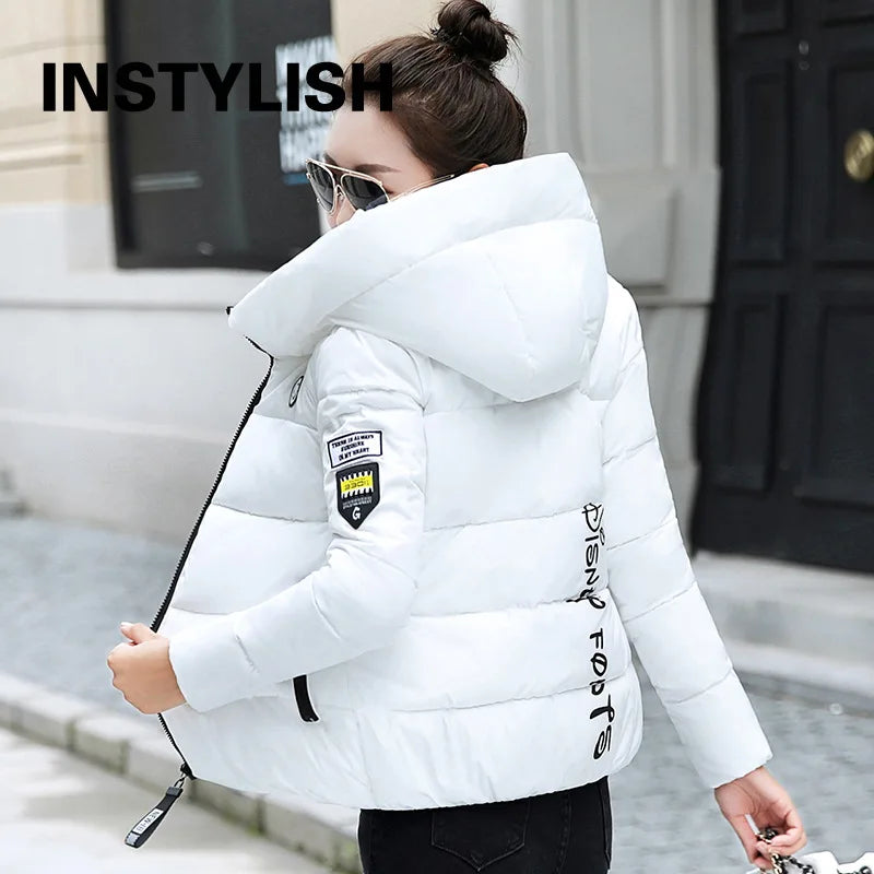 INSTYLISH Parka d'hiver à capuche pour femme, manteau court épais et chaud,