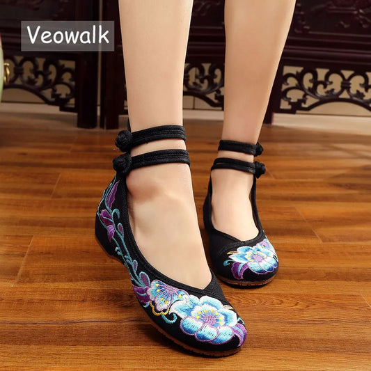 Veowalk Vintage femmes coton fleur broderie chaussures dames décontracté Style chinois confortable doux toile danse Ballets ballerine
