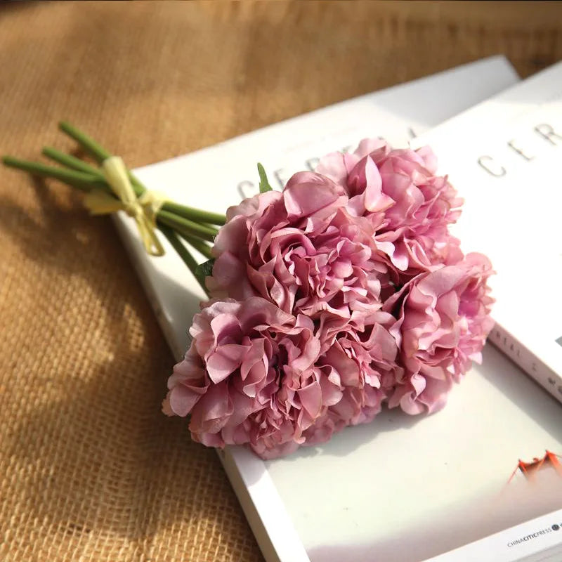 Bouquet d'hortensias artificiels en soie, fausses fleurs, pivoine en fleur, pour décorer la maison, pour le mariage, pétales blancs