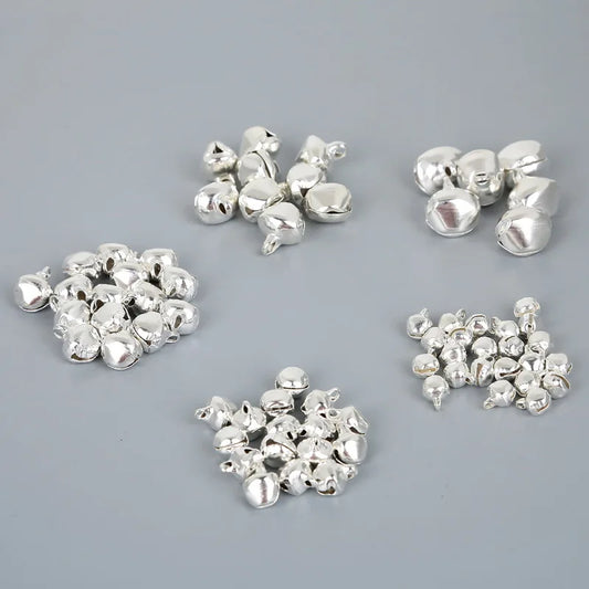 Cloches en fer pour perles argentées en vrac, 50 à 300 pièces/lot, fournitures de fête de Festival, décoration de noël, cadeau, accessoires artisanaux DIY