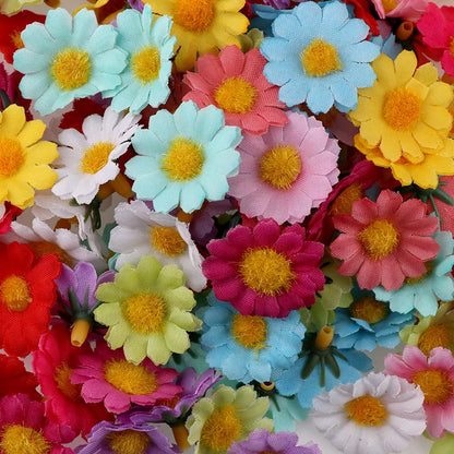 100 PC/lot 2.5 cm Mini marguerite fleur décorative fleurs artificielles en soie décoration de fête de mariage décor à la maison (sans tige) moins cher
