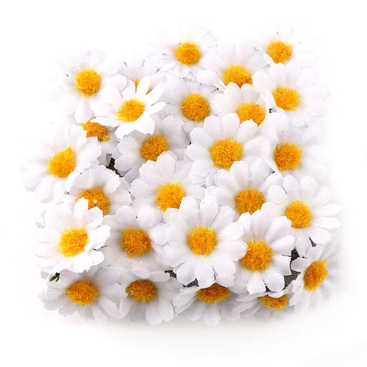 100 PC/lot 2.5 cm Mini marguerite fleur décorative fleurs artificielles en soie décoration de fête de mariage décor à la maison (sans tige) moins cher