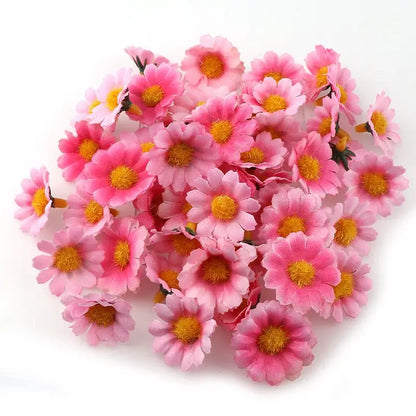 100 PC/lot 2.5 cm Mini marguerite fleur décorative fleurs artificielles en soie décoration de fête de mariage décor à la maison (sans tige) moins cher