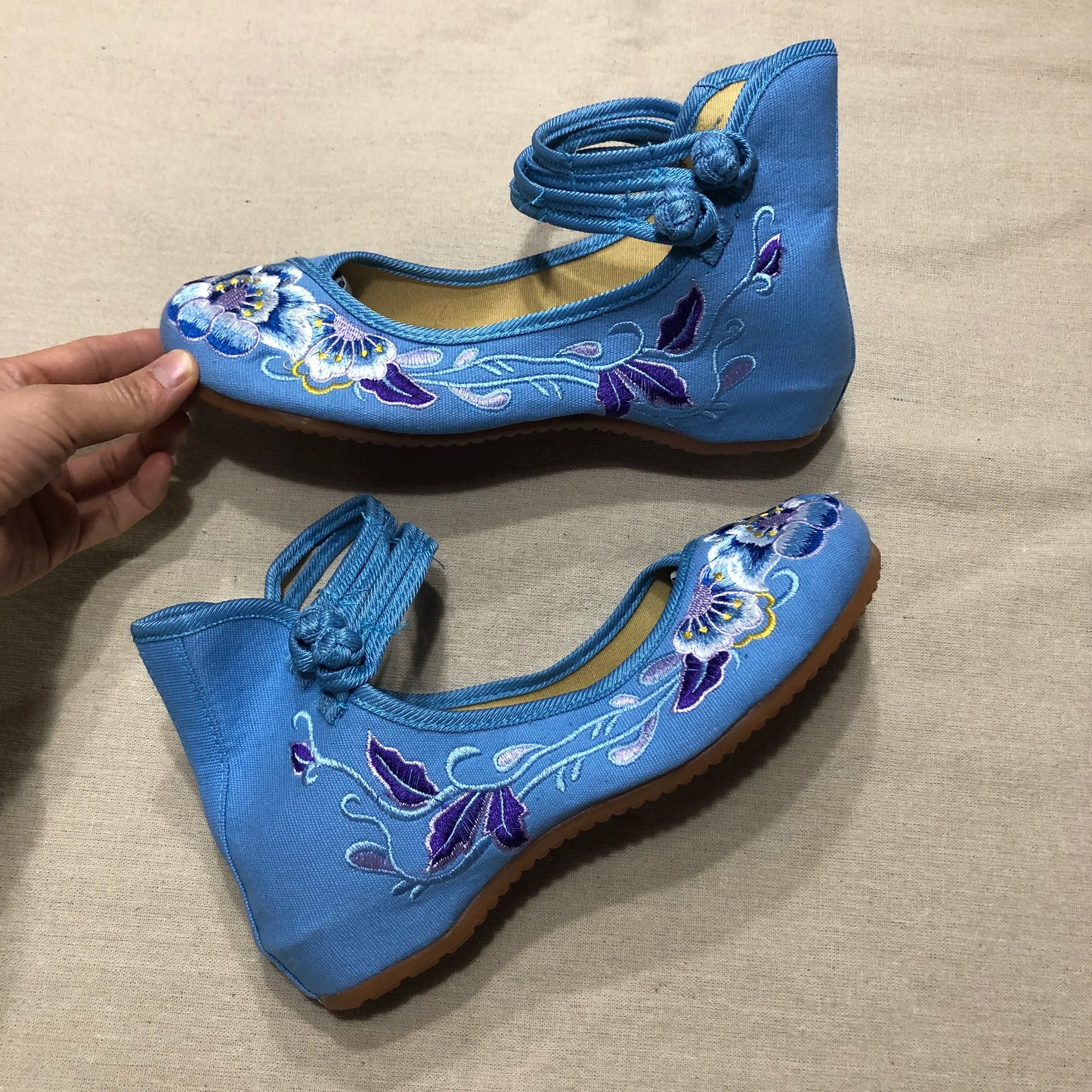 Veowalk Vintage femmes coton fleur broderie chaussures dames décontracté Style chinois confortable doux toile danse Ballets ballerine