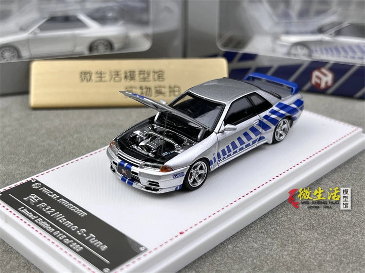 Stock 1:64 GTR R33 400R Skyline R32 R35 modèle de voiture moulée sous pression en alliage, jouet pour adolescents, à collectionner, cadeau d'anniversaire pour enfants.