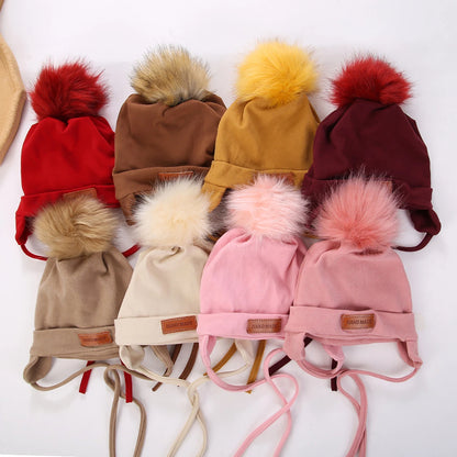 Couleur unie pompon infantile fille garçon chapeau Imitation cachemire bébé oreille Protection casquette automne hiver chaud enfant en bas âge enfants laçage Beanie
