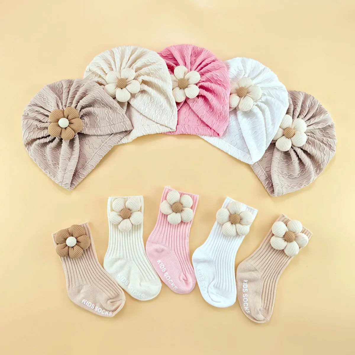 1 ensemble d'accessoires de casquette pour nouveau-né, bonnets doux, couvre-chef, chaussettes, ensemble de 2 pièces pour filles, chaussettes longues en dentelle à fleurs + chapeau