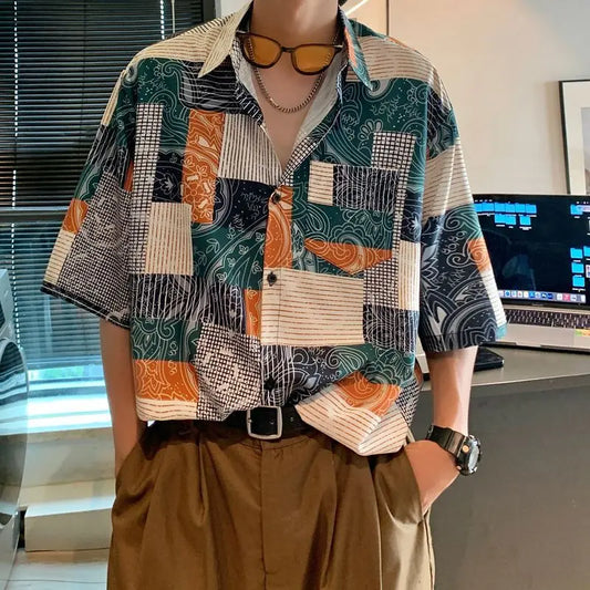 Chemise décontractée à manches courtes pour hommes, rétro artistique, style Hong Kong, imprimé à carreaux rayé, revers respirant, polyvalent, été