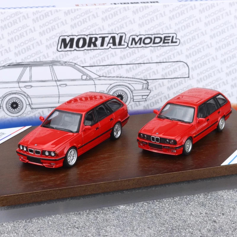 1:64, HEC exhibition limited edition M3 E30 M5 E34 dual-car set, alloy die-cast static miniature simulation car toy model.
