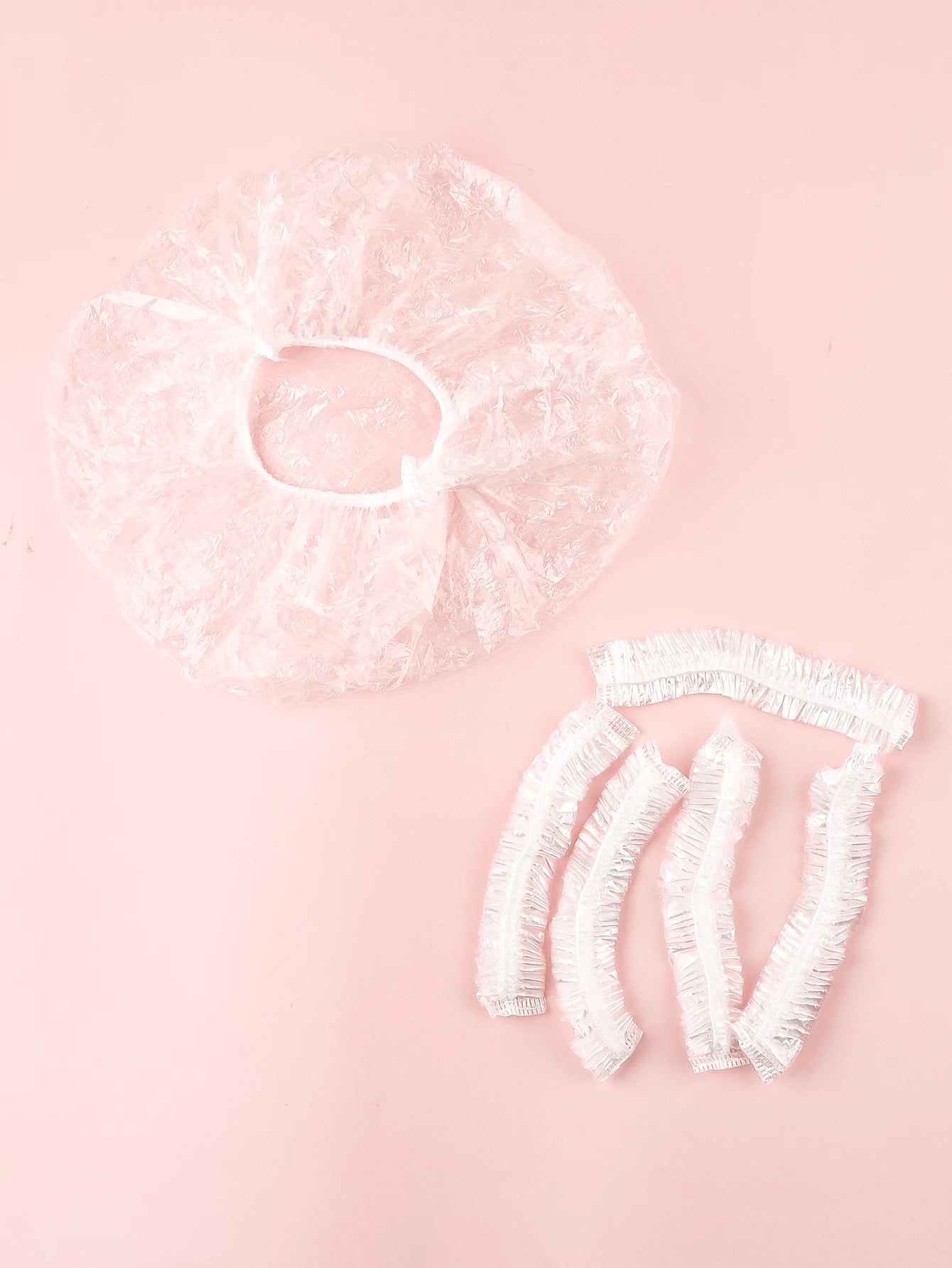 Bonnet de douche jetable 100 pièces, bande en plastique transparente, bonnet de beauté et de cheveux imperméable, agrandi et épaissi pour hôtels