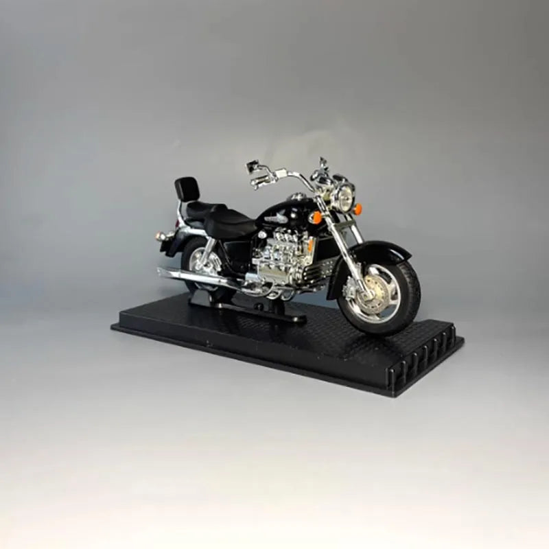 Modèle de moto en alliage moulé sous pression, échelle 1:24, Valkyrie1999, objets de collection, ornements finis, cadeau pour adultes, loisirs et jouets