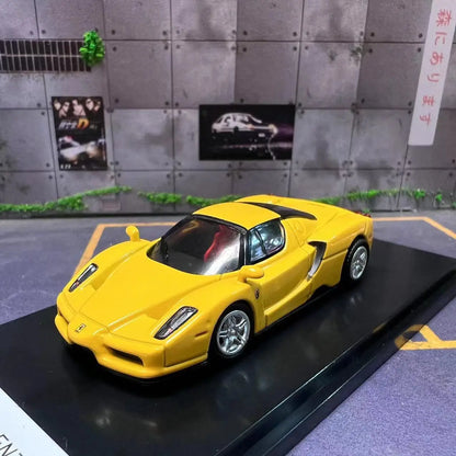 MiniDream 1:64 ENZO modèle de voiture moulé sous pression