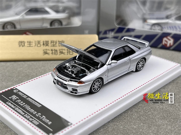 Stock 1:64 GTR R33 400R Skyline R32 R35 modèle de voiture moulée sous pression en alliage, jouet pour adolescents, à collectionner, cadeau d'anniversaire pour enfants.
