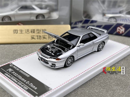 Stock 1:64 GTR R33 400R Skyline R32 R35 modèle de voiture moulée sous pression en alliage, jouet pour adolescents, à collectionner, cadeau d'anniversaire pour enfants.