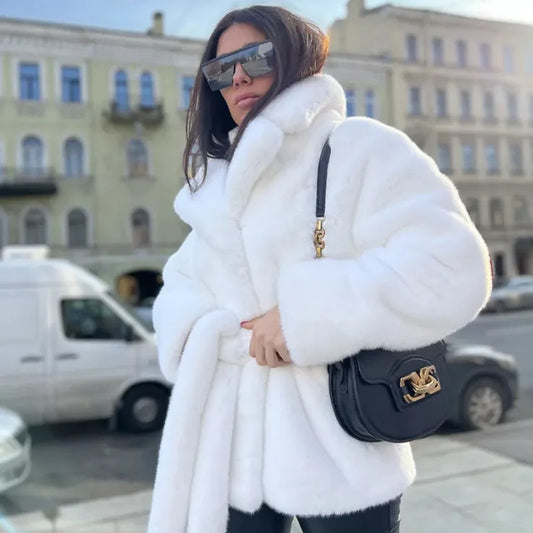 Veste en fourrure de lapin pour femme, manteau à col à revers, ceinture thermique épaissie, nouveau document solide, 2024