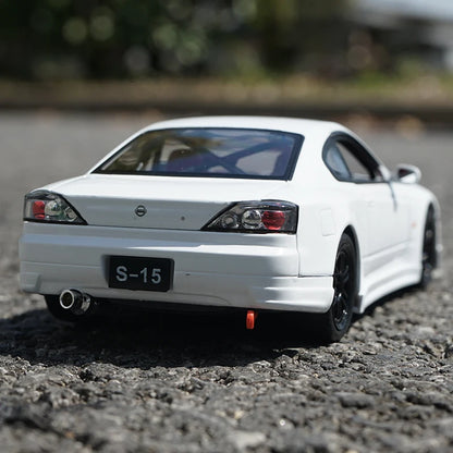 Welly 1/24 Nissan Silvia S15 modèle de voiture de sport en alliage moulé sous pression modèle de voiture de course en métal haute Simulation Collection jouet pour enfants cadeau