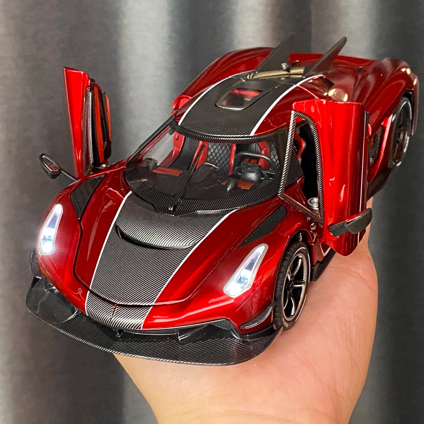 1:24 jesko absolut Supercar alliage métal moulé sous pression modèle voiture son et lumière retirer enfants jouet Miniature véhicule cadeau d'anniversaire