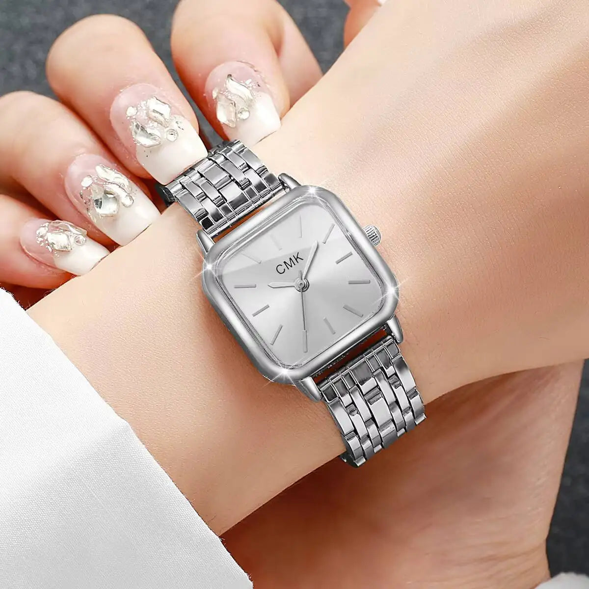 Mode carré femmes  montre-bracelet à Quartz  (sans boîte)