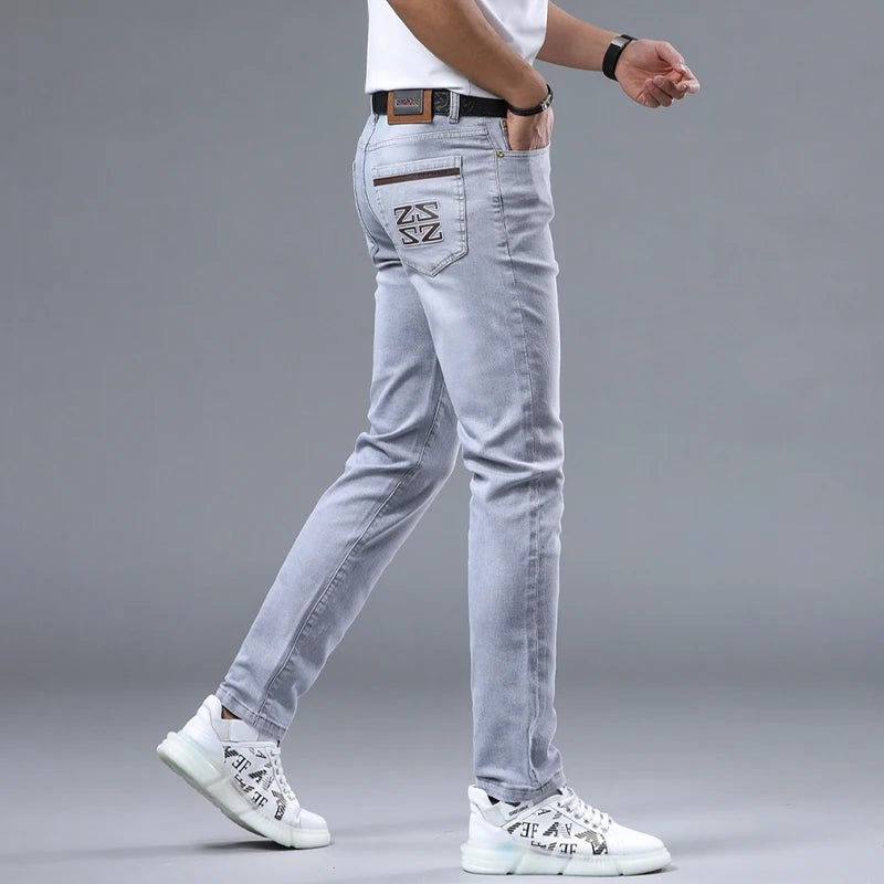 Jeans pour Homme, Pantalon Décontracté, Simple, Slim, Petits Pieds, Tendance, artificiel astique, Polyvalent, Haut de Gamme, Gris Clair, Nouvelle Collection Printemps et Été 2024