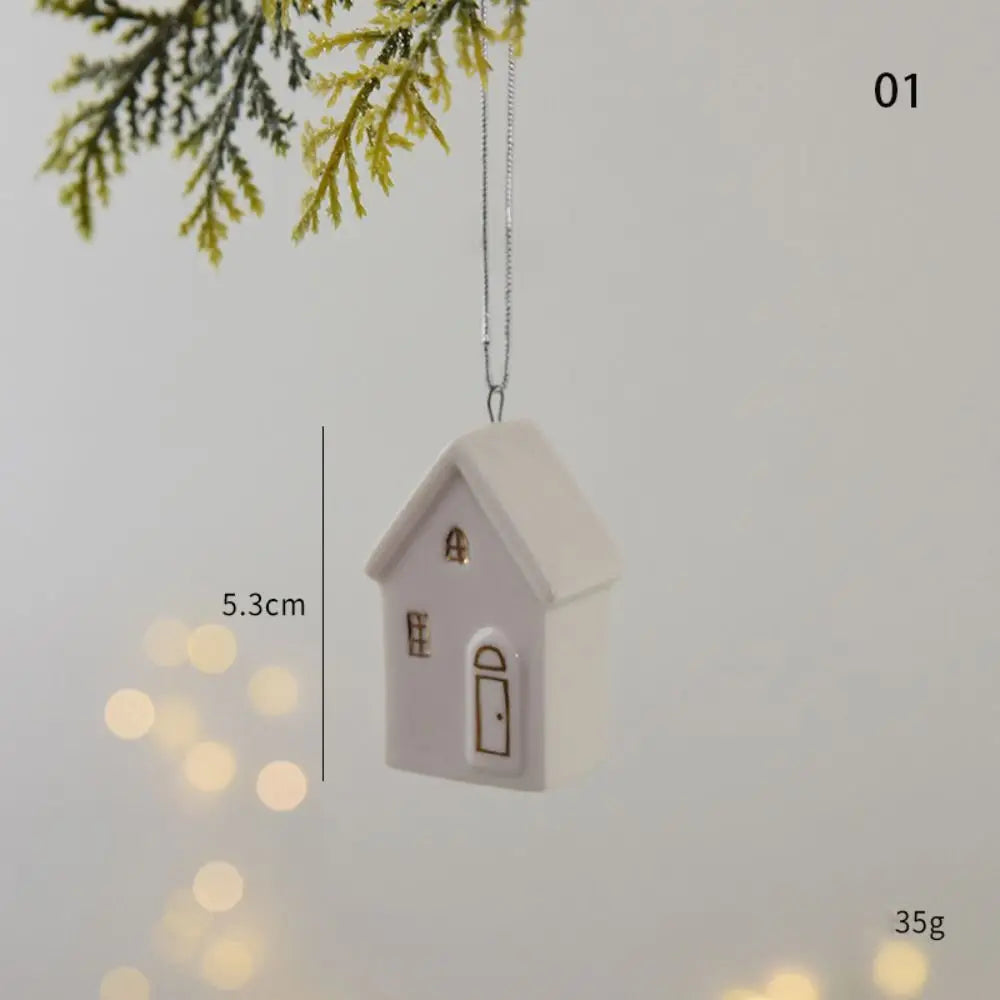 Pendentif de maison en céramique évidée, maison de neige, breloques d'arbre de Noël, décoration de bonne année, cadeaux