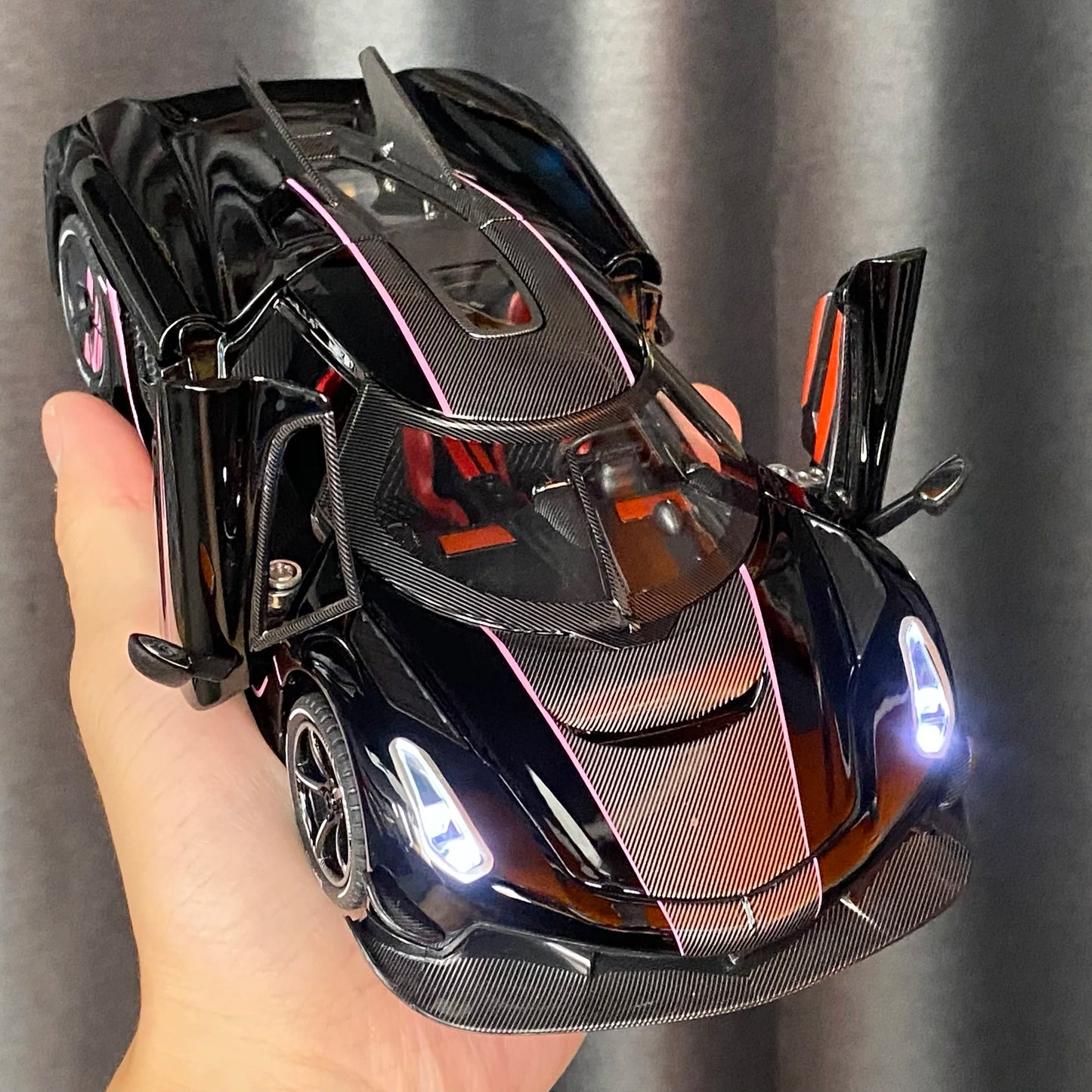 1:24 jesko absolut Supercar alliage métal moulé sous pression modèle voiture son et lumière retirer enfants jouet Miniature véhicule cadeau d'anniversaire