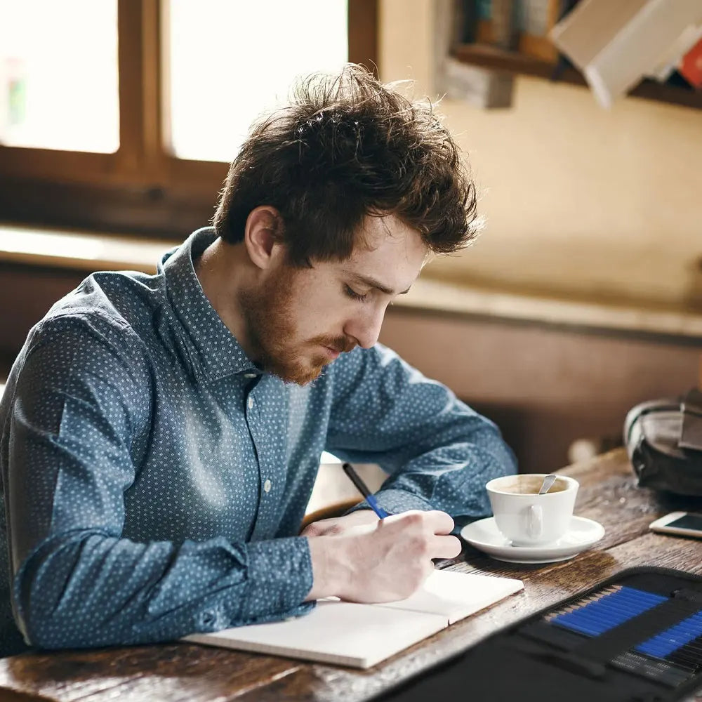 Ensemble de crayons de croquis professionnels 35 pièces avec bâtons de carbone et un sac de rangement portable noir, adapté aux débutants en peindre.
