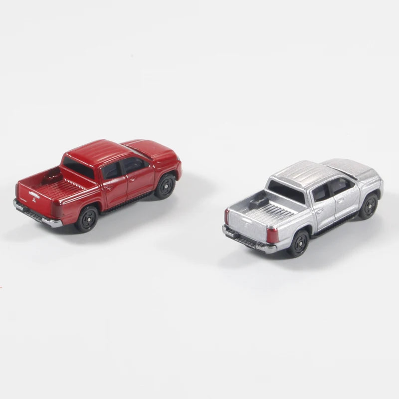 Takara Tomy Tomica voiture No.30 Mitsubishi Triton garçons jouets véhicule 1/70 véhicules moulés sous pression modèle cadeau d'anniversaire