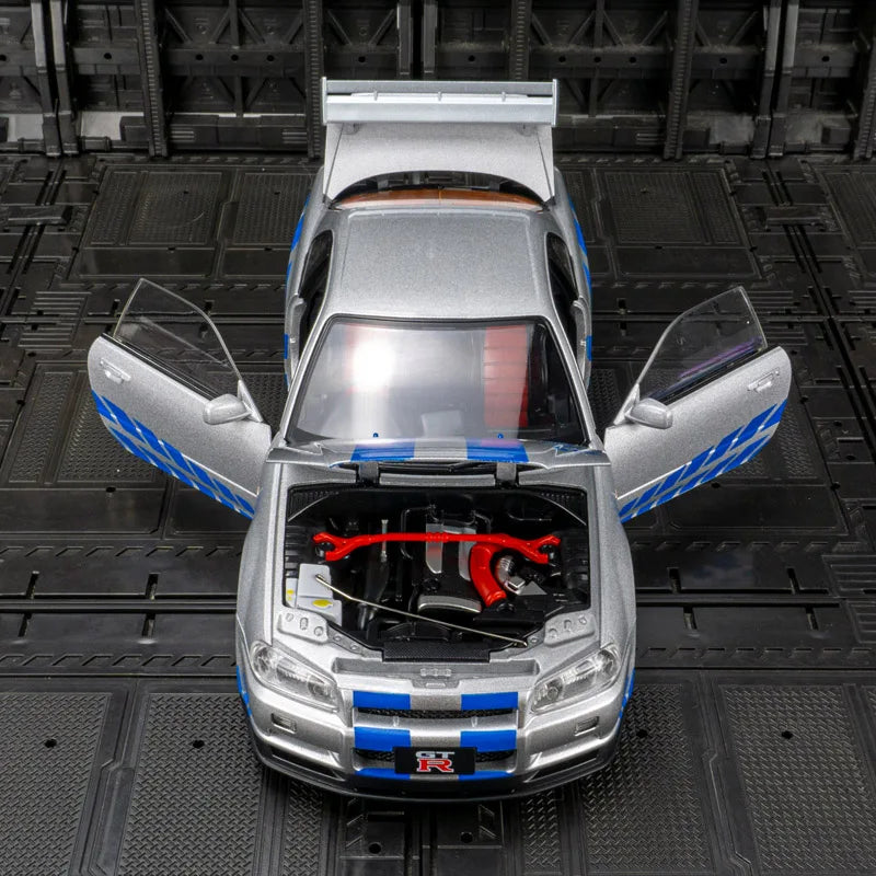 1:18 Nissan GT-R34 SKYLINE modèle de voiture en alliage Super voiture de sport acousto-optique direction rétractable porte jouet pour enfants peut être ouverte