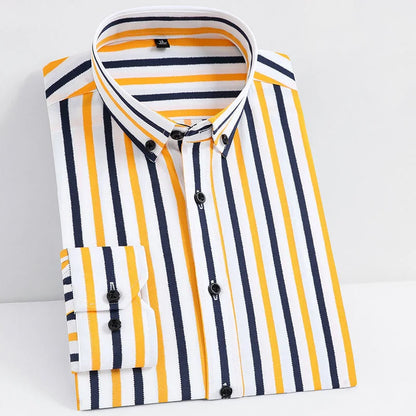 Chemise à manches longues à rayures pour hommes, coupe couvertes, col rabattu, affaires décontractées, tendance de la mode, édition coréenne, printemps, automne, nouveau, 2024