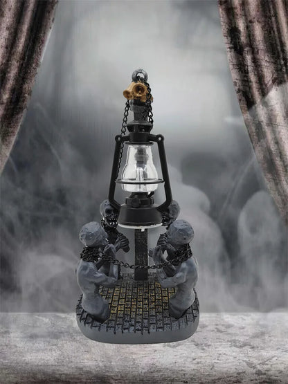 Décor de lampe à huile rétro d'Halloween, statues de fantômes de l'enfer en résine, lampe à huile de charbon de chaîne de fantôme maléfique gothique, décoration de maison de crâne d'Halloween.